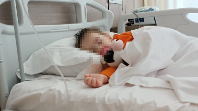 Çamaşır suyunu içen 2 yaşındaki minik Leyla ölümden döndü