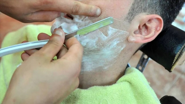 Saç sakal tıraşı 1400 TL! İstanbul’da berber ücretleri belli oldu!