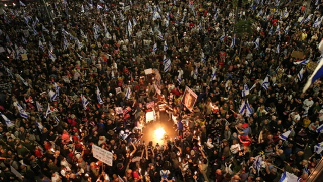 İsrail'de Netanyahu'ya karşı protestolar sürüyor: On binlerce kişi bir kez daha toplandı