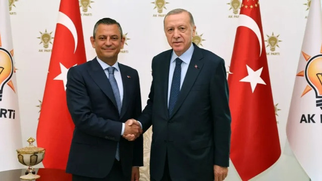 Özgür Özel'den Erdoğan'a sürpriz teklif: Görüşmenin detayını paylaştı
