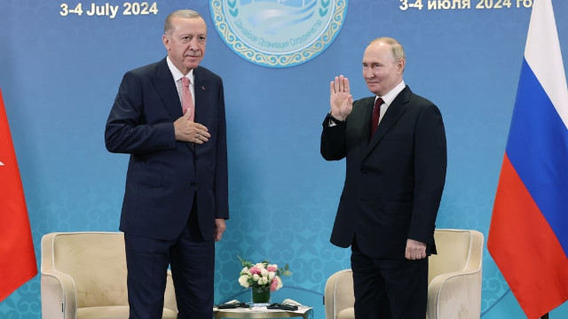 Erdoğan, Putin ile bir araya geldi: Akkuyu enerji santralini bir an önce devreye almak istiyoruz