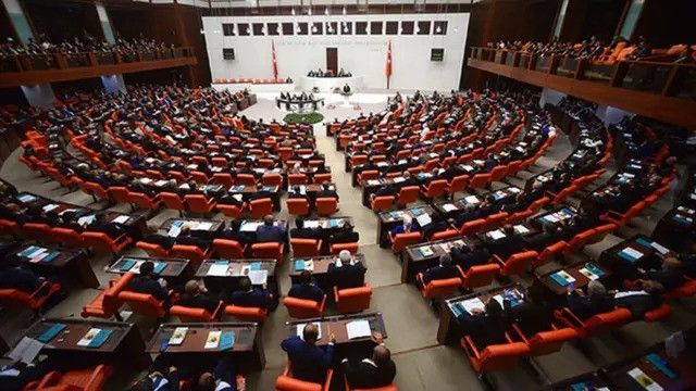 Kulisleri hareketlendiren flaş iddia! Muhalefetten 7 milletvekili AK Parti'ye katılacak