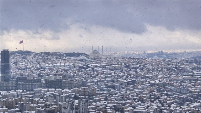 İstanbul'da kar yağışının 4 gün etkili olması bekleniyor