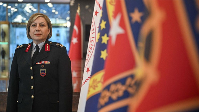 Cumhuriyet'in ilk kadın generali Yılmaz: Genç kız kardeşlerimizin, jandarma ailesine katılmalarını bekliyoruz