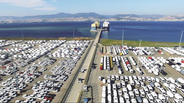 Martta en fazla  ihracat yapan sektör otomotiv oldu