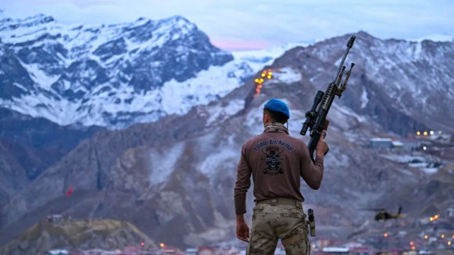 PKK'nın fesih kararı sonrası merak edilenler: 300'ü Türkiye'ye gelemeyecek!