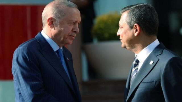 Cumhurbaşkanı Erdoğan'dan Özel'e geçmiş olsun telefonu