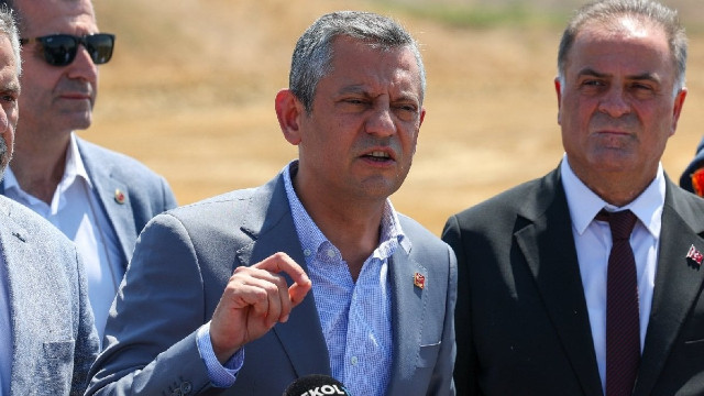 CHP Lideri Özel'den komisyon açıklaması: Kimseyi öyle 3 başına bir yerde yalnız bırakma niyetinde değiliz
