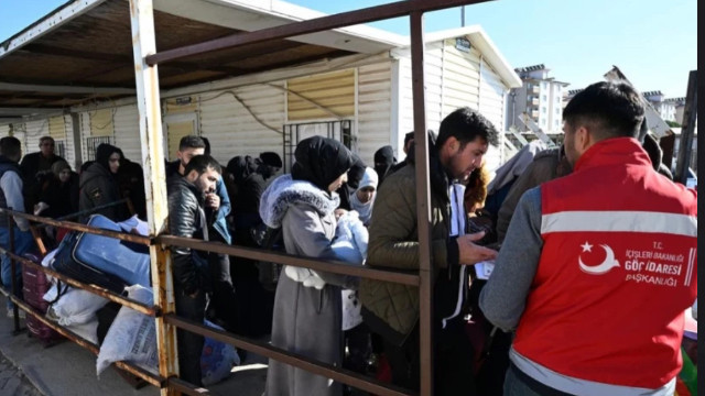 Suriye'yelilerin dönüşü devam ediyor! İşte ülkesine dönenlerin sayısı