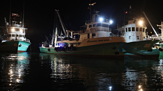 Balıkçılar "vira bismillah" diyerek denize açıldı