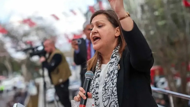 AK Parti'ye geçeceği iddia edilmişti! Burcu Köksal'dan yeni açıklama: CHP'ye çok sert sözler