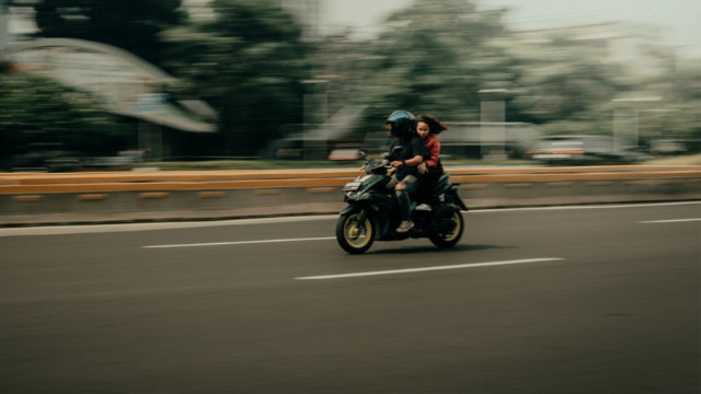 Trafikte yeni dönem: Kask, gözlük ve eldiven artık zorunlu