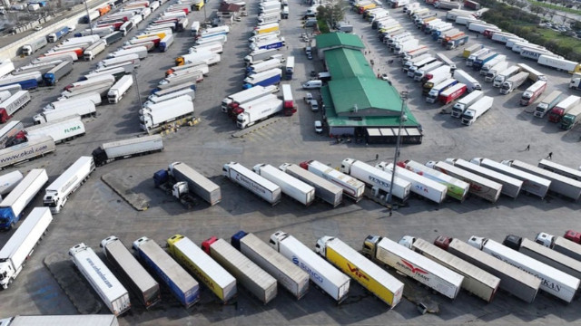 Türkiye-Yunanistan sınırında TIR krizi: İpsala ve Kipi kapalı!