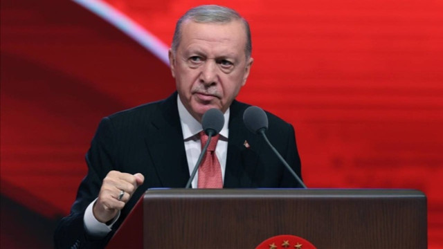 Cumhurbaşkanı Erdoğan: Suriye devrimini tebrik ediyorum