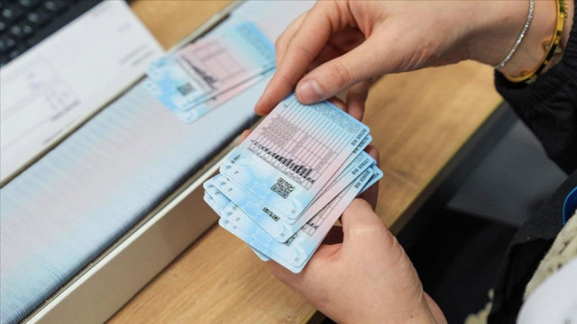 Kimlik, pasaport, ehliyet bedelleri belli oldu: Zam Resmi Gazete'de