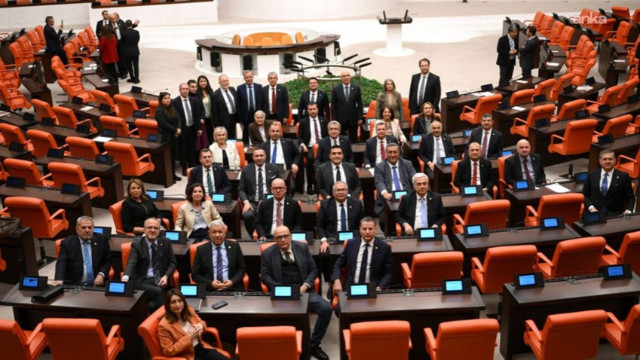 CHP’den emekli maaşı çıkışı: Meclis’i terk etmiyoruz