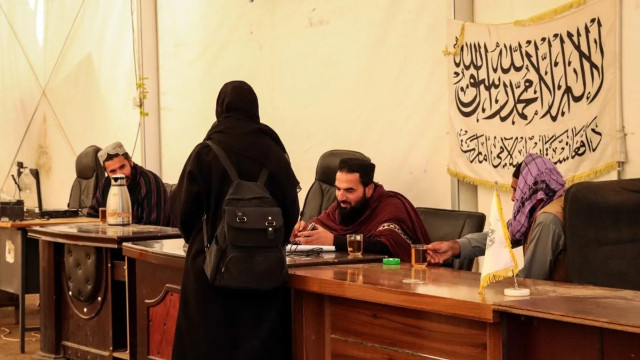 Taliban yönetiminde kölelik geri döndü, kız çocuklarına eğitim yasağı