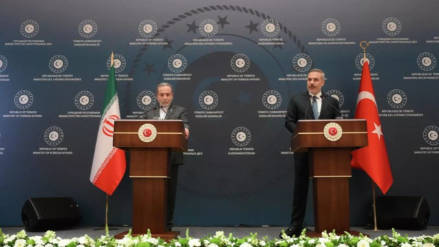 Bakan Fidan’la görüşen Arakçi: İran hem müzakereye hem savaşa hazır