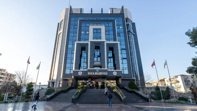 Buca Belediyesi'ne operasyon: 28 kişiye gözaltı kararı
