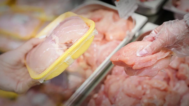 Bakanlık artan fiyatlara karşı harekete geçiyor: Tavuk eti ihracatına zam freni