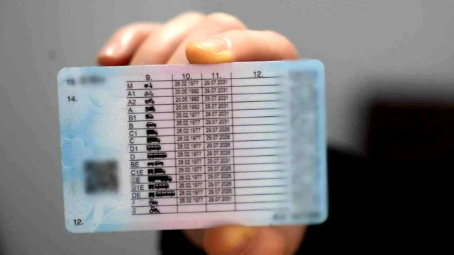 Yargıtay'dan ehliyetsiz sürücü kararı: Sürücünün ehliyeti olmasa da aracına çarpan tazminat öder