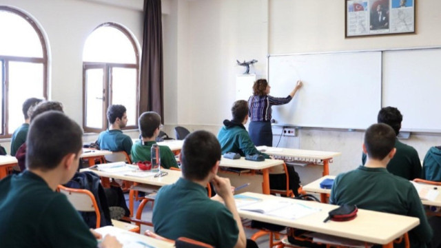 Gençlerde bağımlılık tehlikesi büyüyor: Okullarda tarama, cezaevlerinde tedavi dönemi