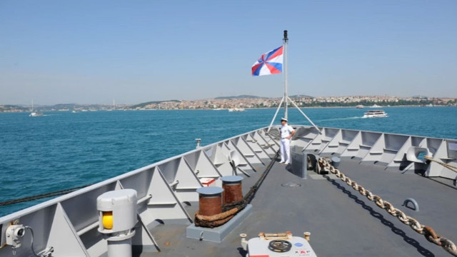 Hollanda, Akdeniz'e savaş gemisi gönderiyor