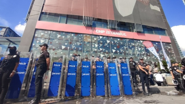 CHP İstanbul İl Kongresi davasında karar: Kayyum heyeti görevini sürdürecek