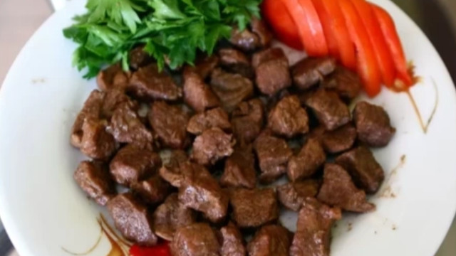 Kurban Bayramı'nda beslenme nasıl olmalı? Sağlık Bakanlığı'ndan et ve tatlı uyarısı