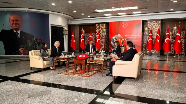 Siyasette tarihi bayramlaşma! MHP ve DEM Parti masasında peş peşe "Terörsüz Türkiye" açıklamaları