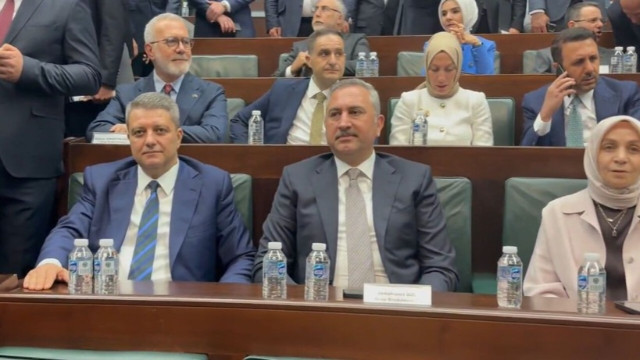 İYİ Parti'den istifa eden İstanbul Milletvekili Ersin Beyaz resmen AK Parti'de