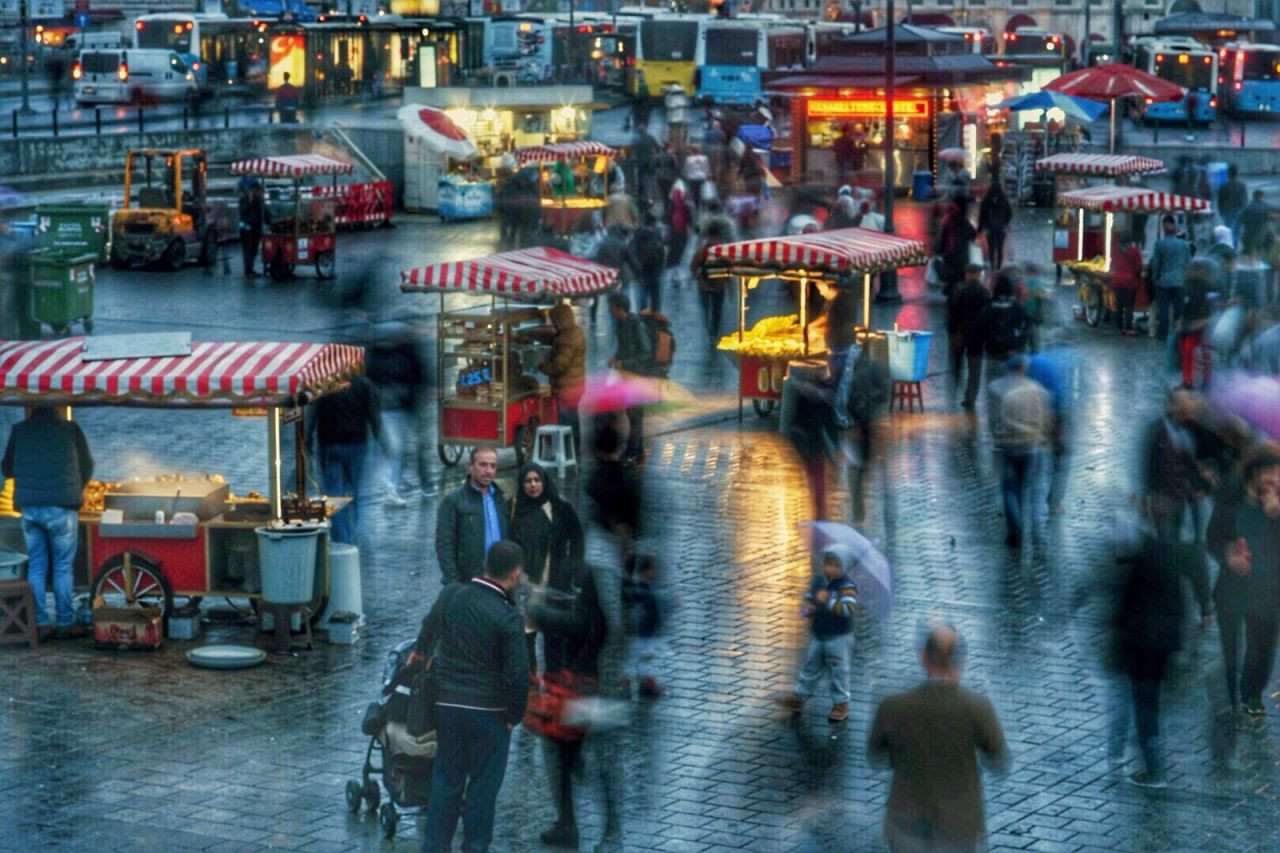 İstanbul'da yağmur manzaraları - Sayfa 1