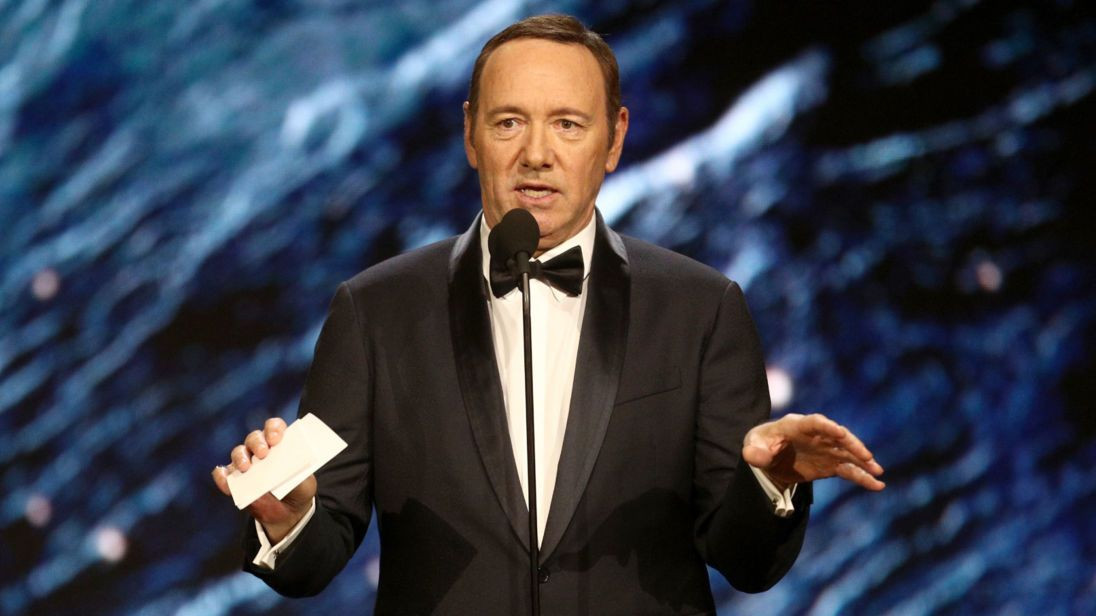 Kevin Spacey'e Emmy ödülü verilmeyecek - Sayfa 2