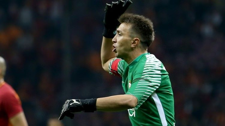 Muslera Milli Takım kadrosuna alınmadı - Sayfa 4