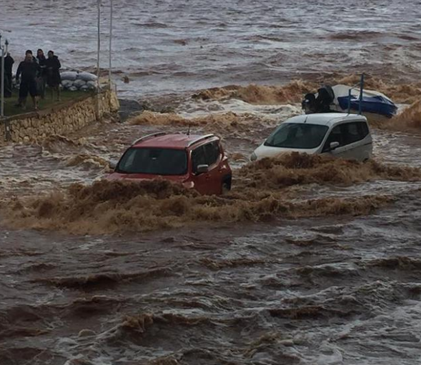 Mersin'de sağanak yağış sele neden oldu - Sayfa 4