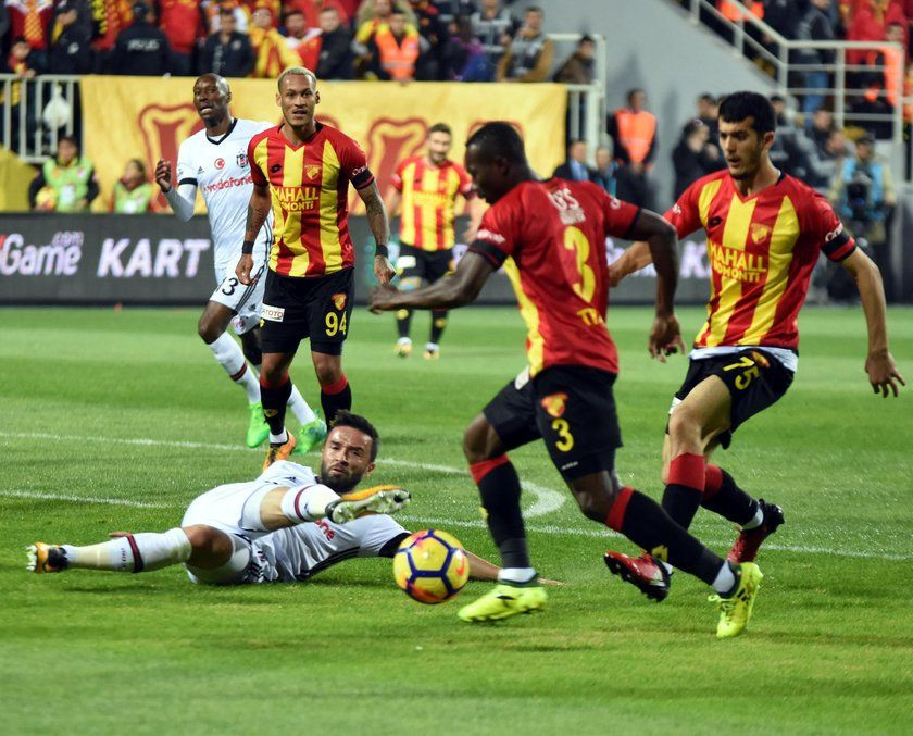 Göztepe Beşiktaş maçından görüntüler - Sayfa 14