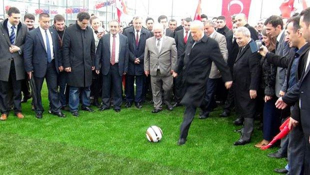 Bahçeli: Beşiktaş’ı bırakırım - Sayfa 12