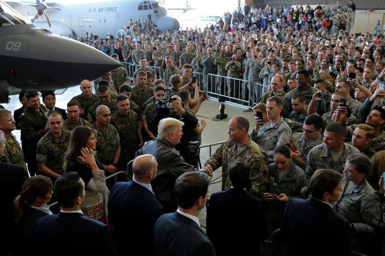 Kuzey Kore sınırına giden Trump arabadan inmedi - Sayfa 19