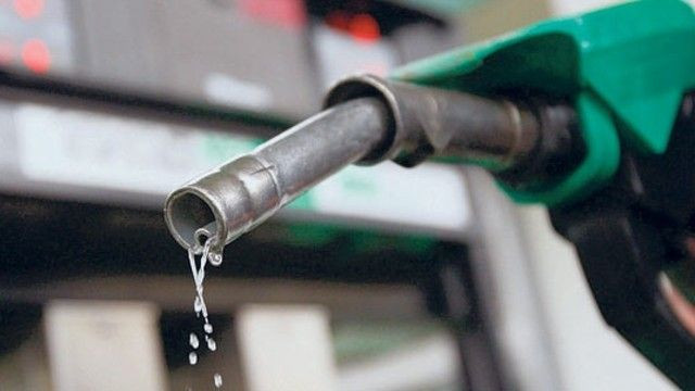 Bir depo benzine bir kilo kıyma zammı - Sayfa 1