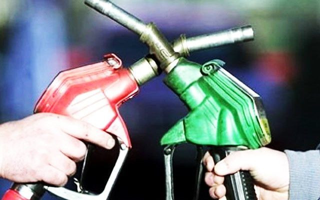 Bir depo benzine bir kilo kıyma zammı - Sayfa 8