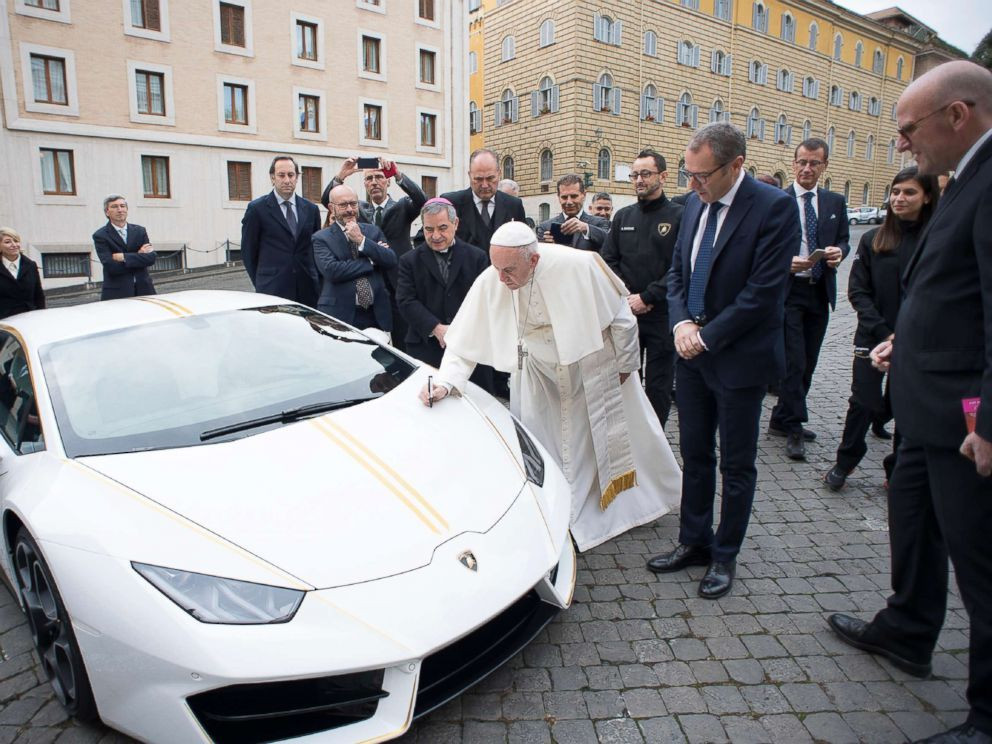Papa'dan satılık sıfır Lamborghini - Sayfa 4