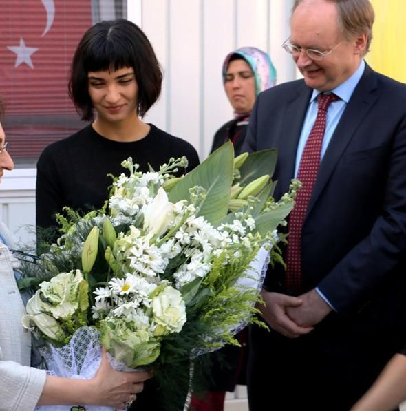 Büyüküstün’den çocuklara ziyaret - Sayfa 13