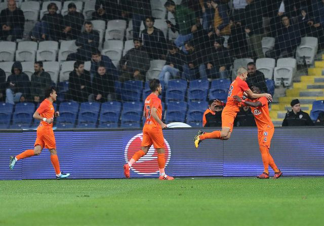 Başakşehir - Galatasaray maçından kareler - Sayfa 8