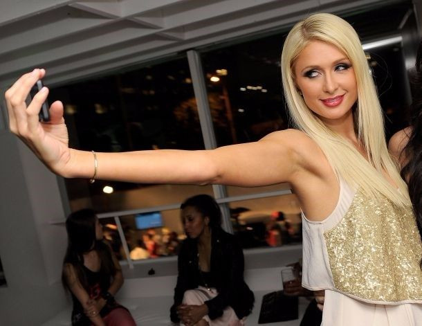 Paris Hilton: Selfie'yi ben icat ettim - Sayfa 2