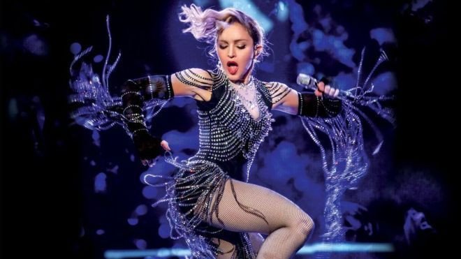 Madonna nü fotoğraflarını satışa çıkardı - Sayfa 20