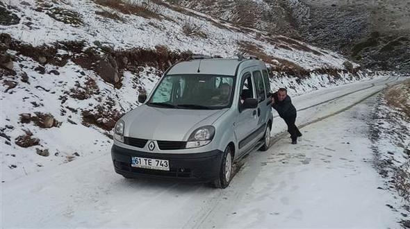 Kar yağışı nedeniyle TIR geçişlerine izin verilmiyor - Sayfa 10