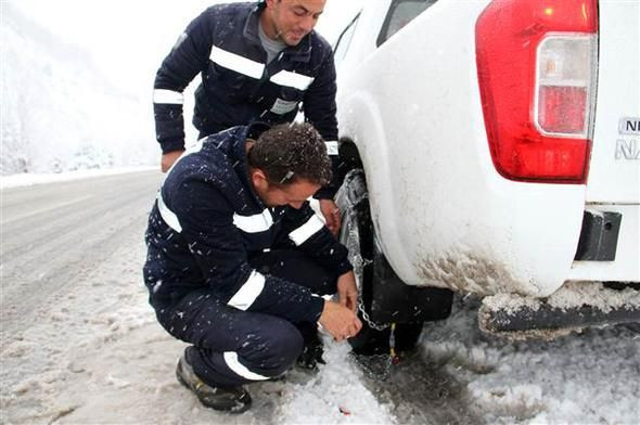 Kar yağışı nedeniyle TIR geçişlerine izin verilmiyor - Sayfa 12