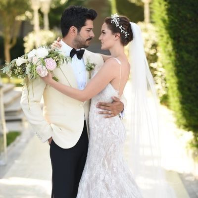 Fahriye Evcen ve Burak Özçivit’ten traktör pozu - Sayfa 3