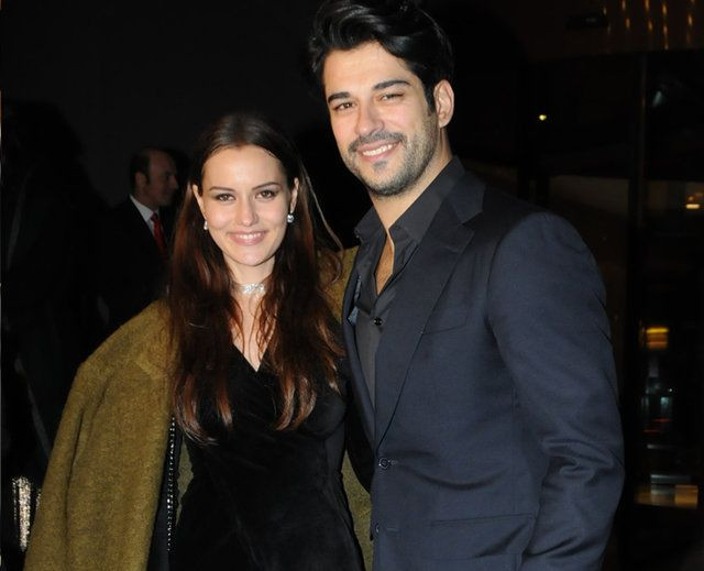 Fahriye Evcen ve Burak Özçivit’ten traktör pozu - Sayfa 13