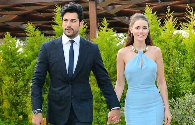 Fahriye Evcen ve Burak Özçivit’ten traktör pozu - Sayfa 18